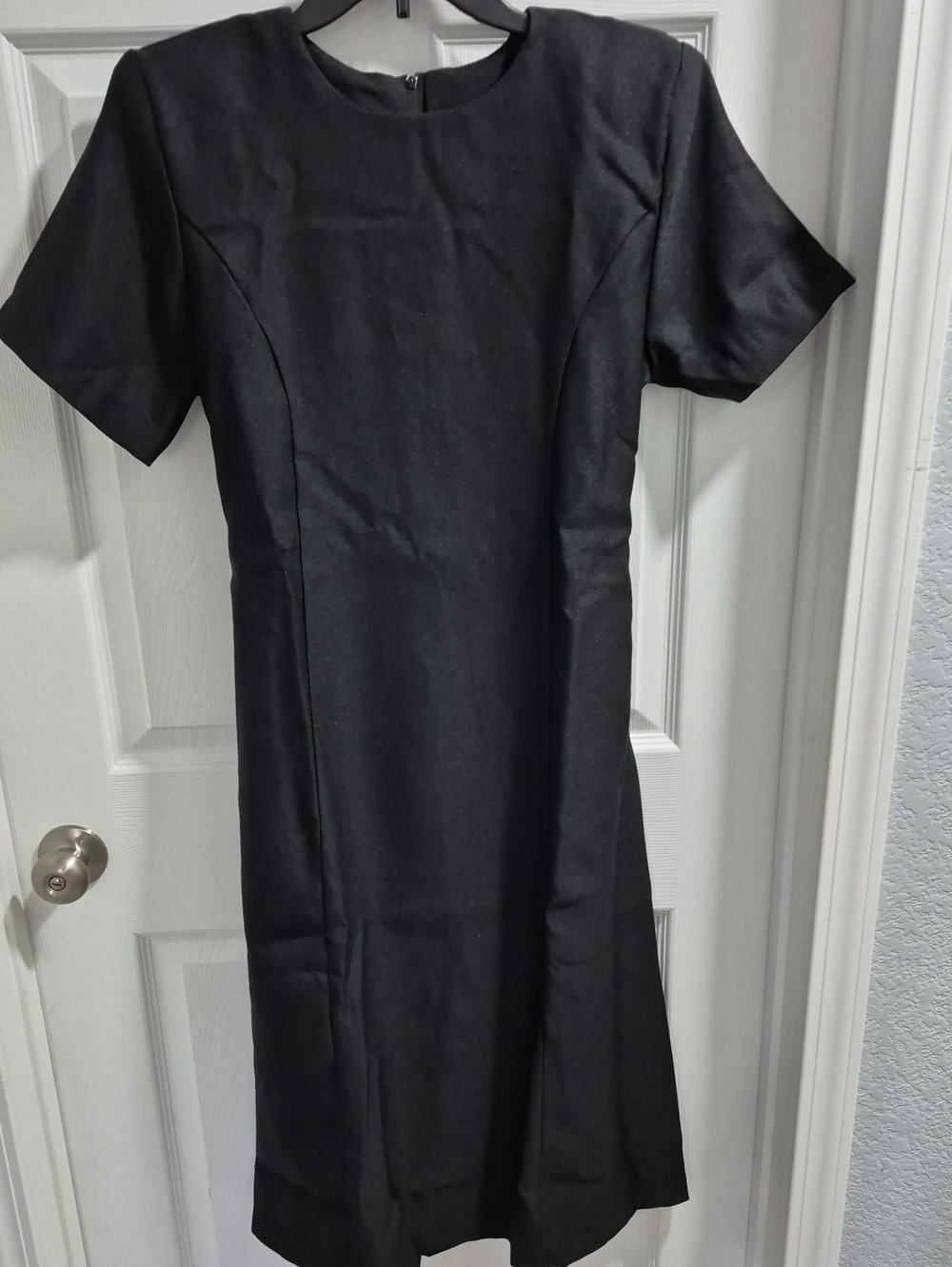 Anthony Richards Black Short‑Sleeve Midi Dress